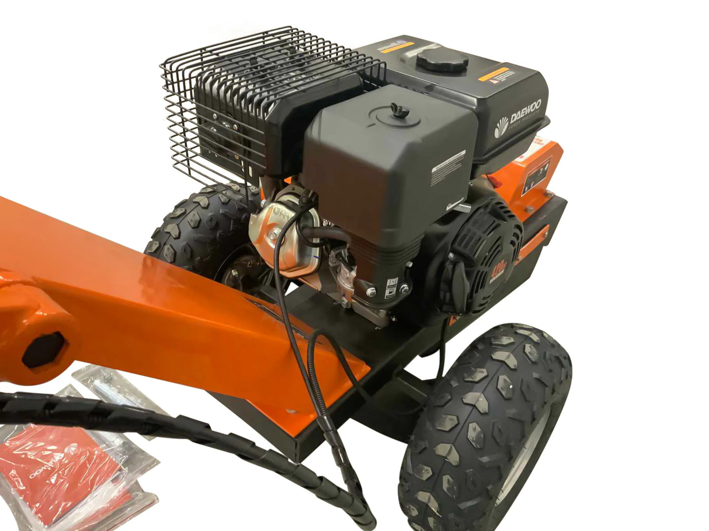 Daewoo DWFSG15-300 Baumstumpffräse – Maximale Power für professionelle Baumstumpfentfernung