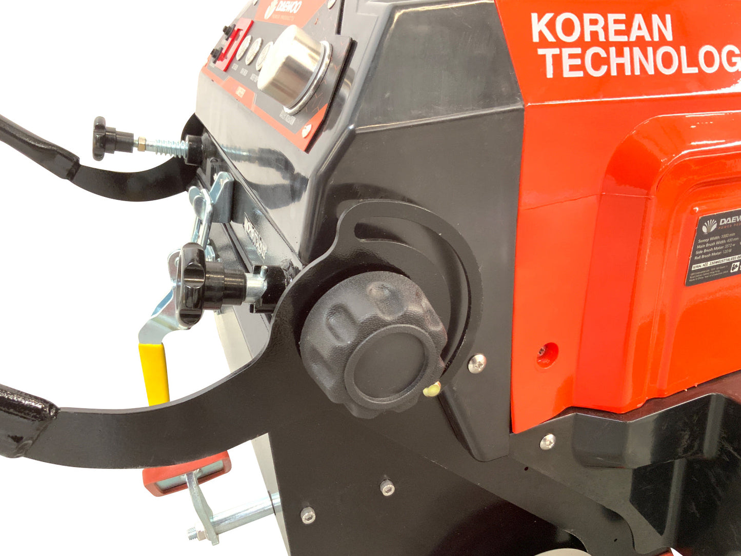 Battery-powered sweeper Daewoo DAS30